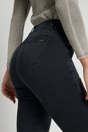 Jeans Tiro Alto Regular 5039