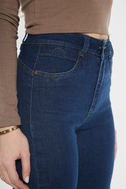 Jeans Tiro Alto Recto 5067